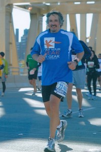 Get Your Rear in Gear marathoner, David Goodman, running in the 2010 ING New York City Marathon